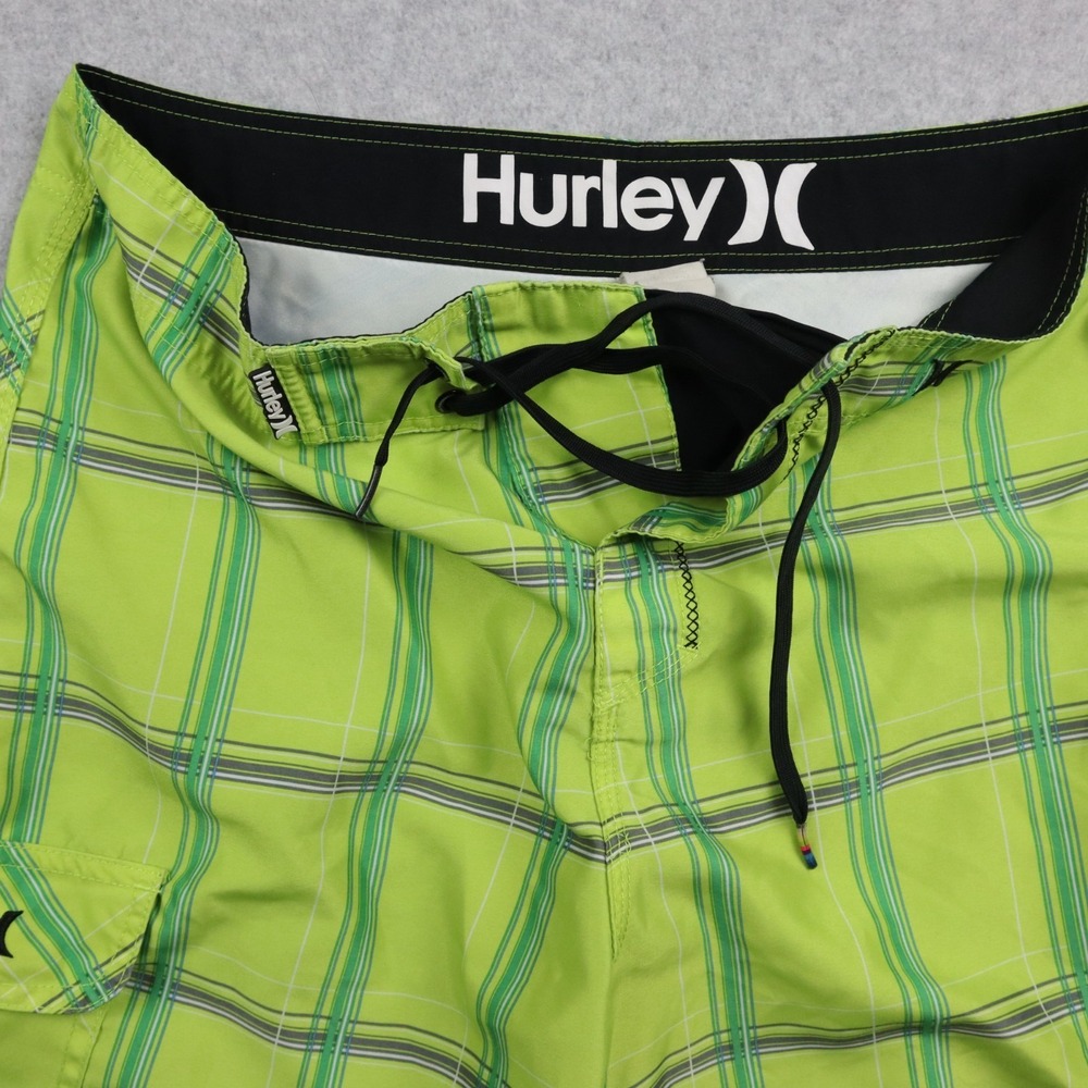 Hurley Board Shorts Mens 34 Cargo Pocket Surf Swim Beach Trunks Lime Green Plaid - Picture 2 of 8